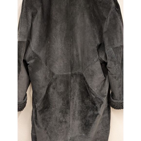 Vintage Black Suede Sherpa Lined Overcoat - Picture 4 of 6